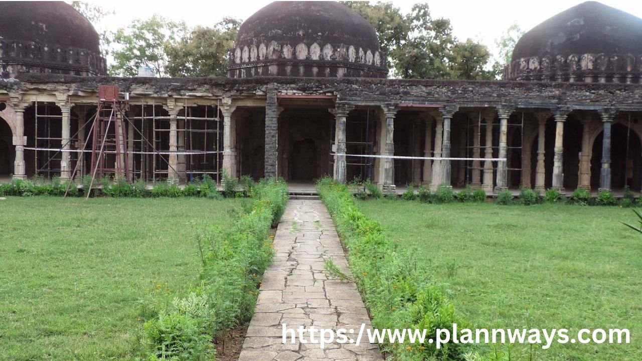 Malik Mughith Masjid