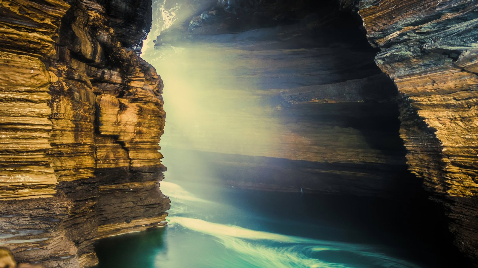 Robber's Cave (Guchhupani)