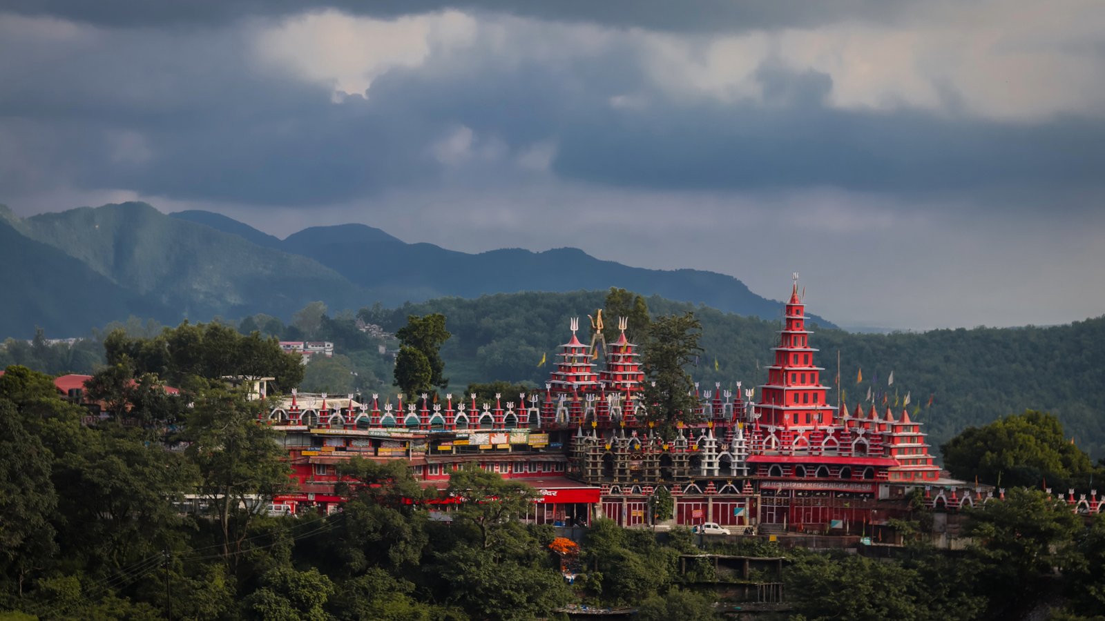 Shri Parkasheshwar Mahadev Mandir