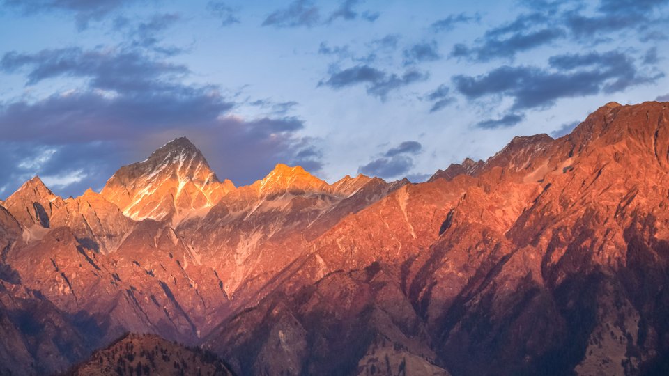  Nanda Devi Peak Auli