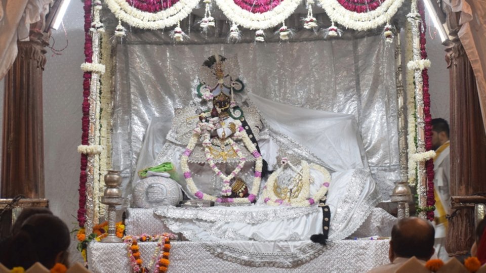 Shri Radha Vallabh Mandir