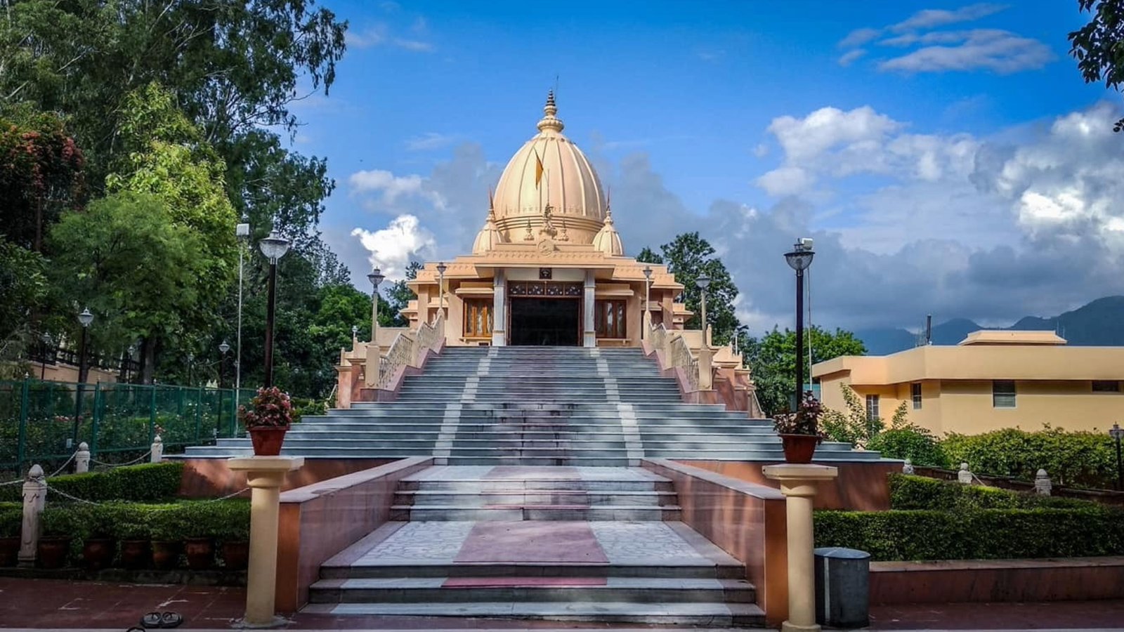 Ramakrishna Ashrama Temple