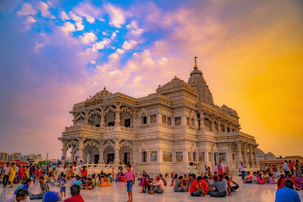 Top 10 places to visit in Vrindavan .